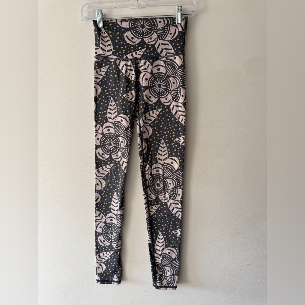 Aerie Chill Play Move Boho‎ Floral Leggings